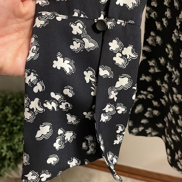 LEWIT one / cold shoulder bow detail long sleeve blouse stretch silk black wht S - Picture 5 of 16